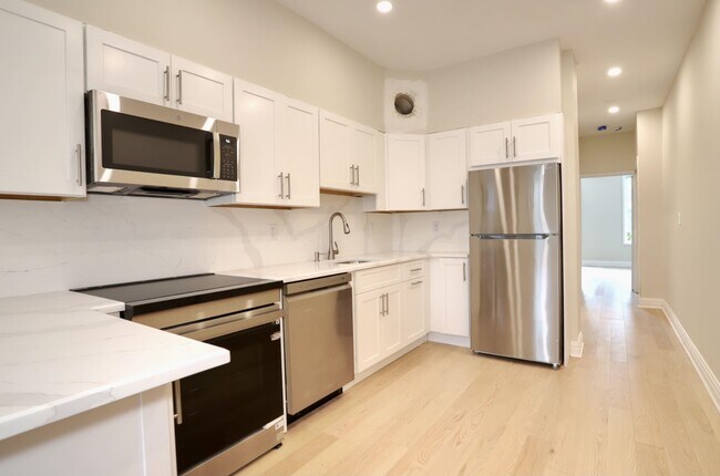 Foto del edificio - 931 Park Ave