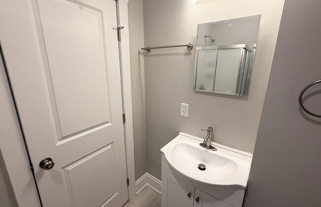 Foto del edificio - 2724 Jefferson Ave