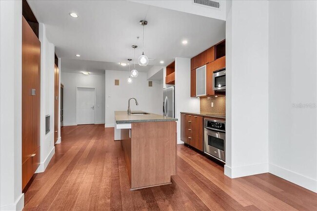 Foto del edificio - 111 N 12th St