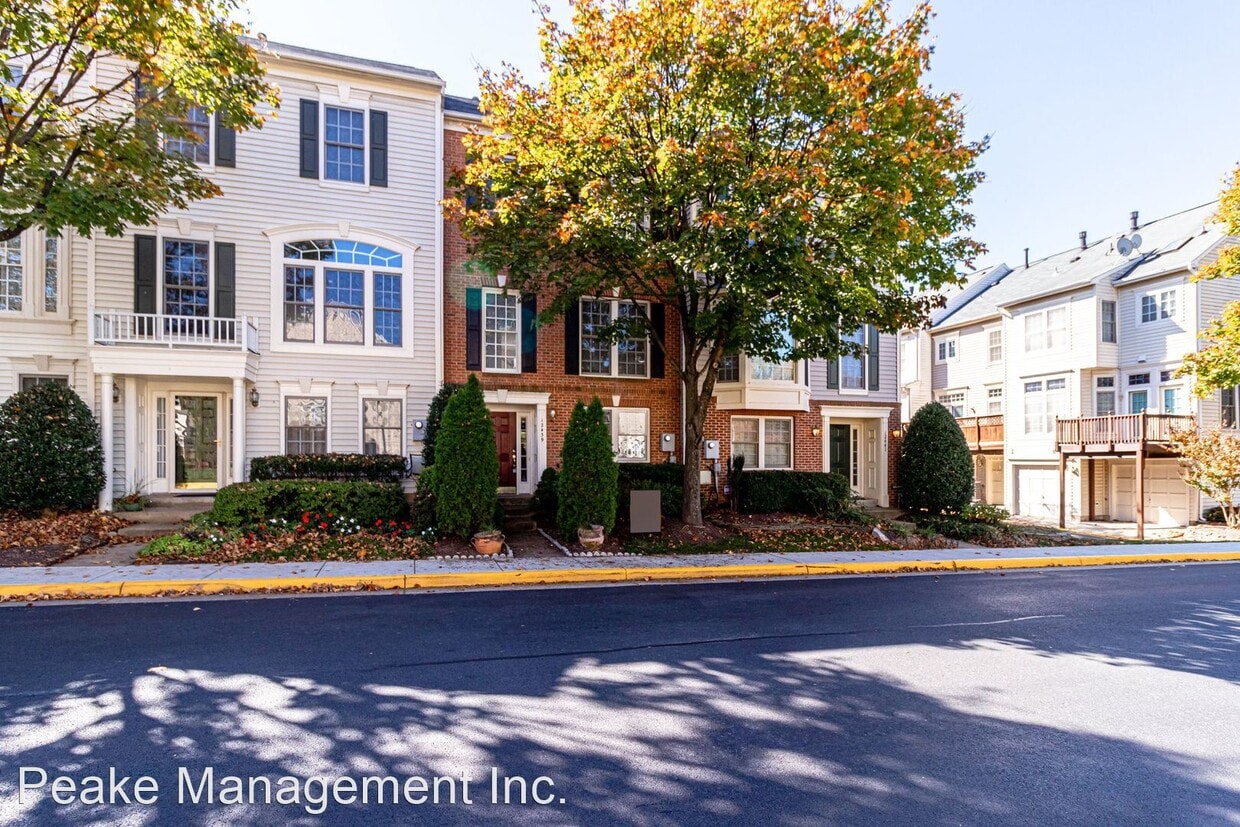 Primary Photo - 2 br, 3 bath House - 12439 Cedar Lakes Dr.