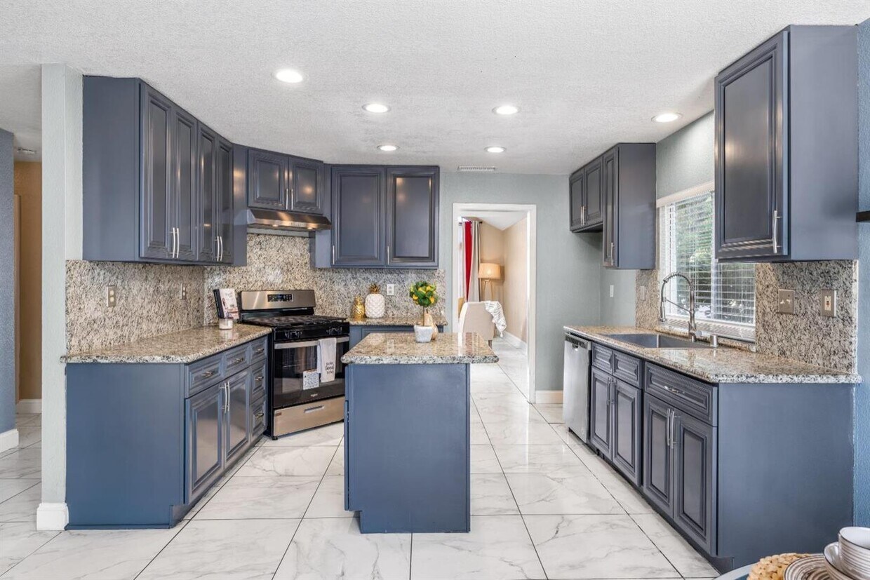 Foto del edificio - 5761 Caribbean Cir