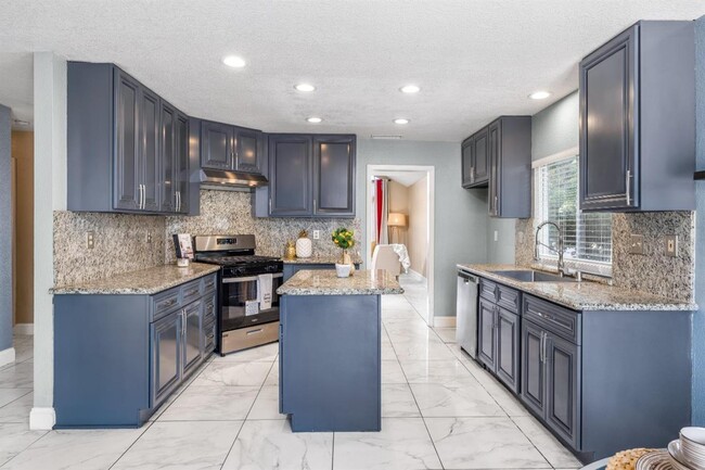 Foto del edificio - 5761 Caribbean Cir