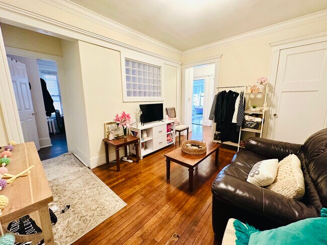 Foto del edificio - 458 Park Dr