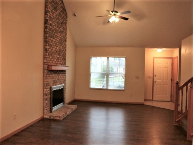 Building Photo - 6774 Laburnum Drive