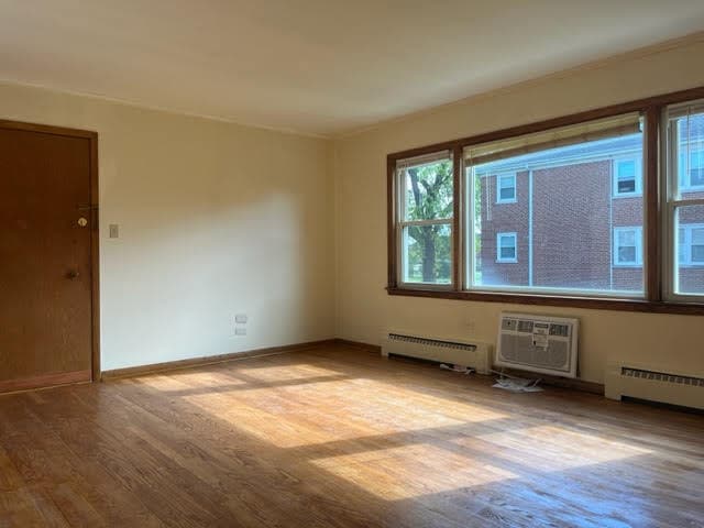 Living Room - 1900 Parkside Dr