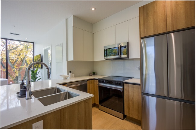 Building Photo - The Leston