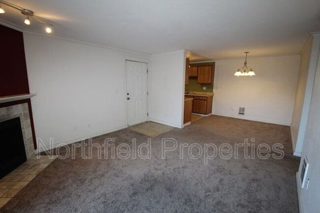 Building Photo - 16817 Larch Way