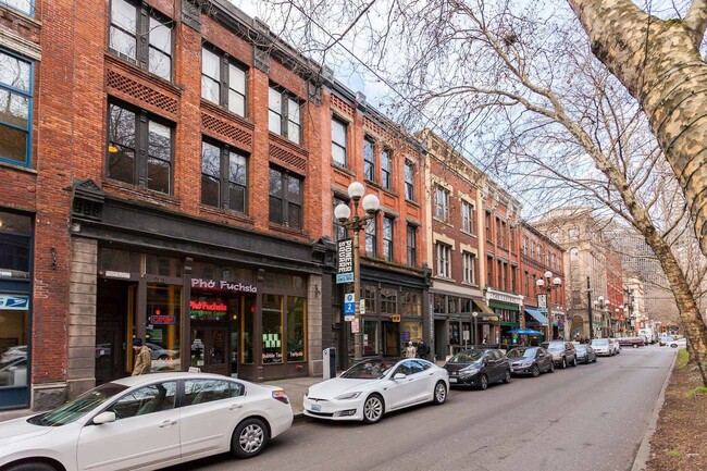 Foto del edificio - 213 1st Ave S