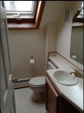 2nd Floor Bathroom - 71 Chesley Ave