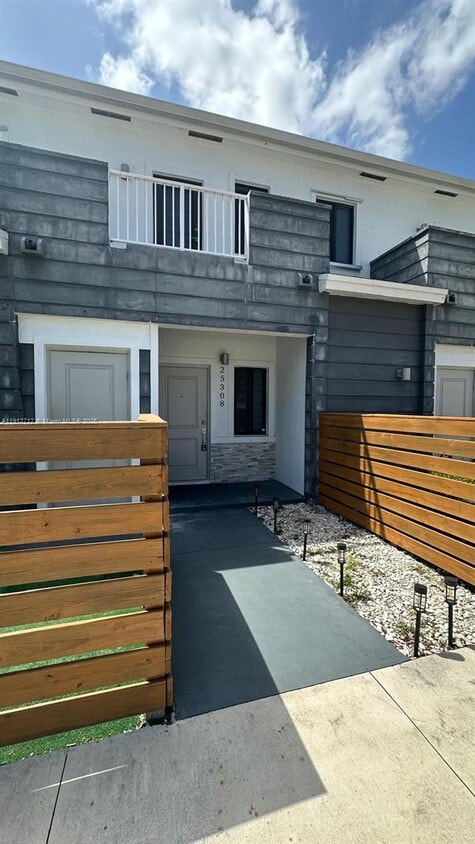 Foto principal - 25308 SW 135th Ave