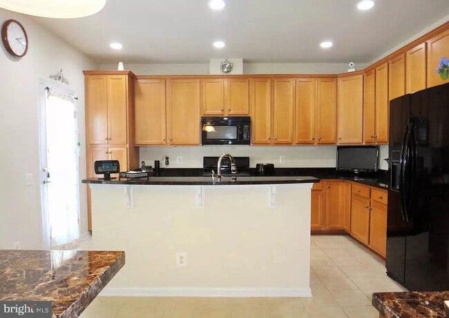 Building Photo - 43553 Wheadon Terrace