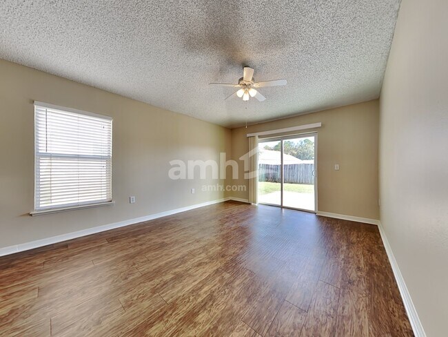 Foto del edificio - 2993 Stonegate Ln