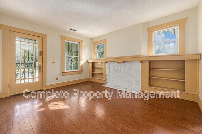 Building Photo - 2722 Ave I