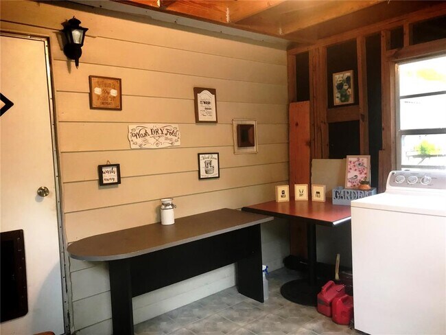 Foto del edificio - 118 Mill Creek Dr