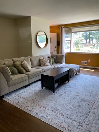 Sala de estar 3 - 9110 Drake Pl