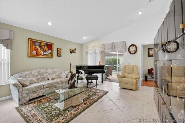 Foto del edificio - 7470 Chorale Rd
