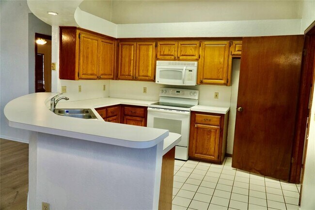 Foto del edificio - 5004 SE 84th St