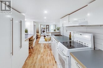 Building Photo - 6 King Edward Ave