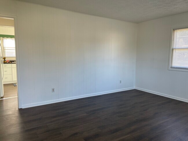 Building Photo - 5204 S College Dr