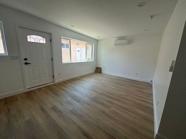 Building Photo - 1231 Mott St