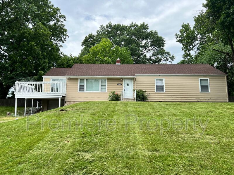 6618 NW Bougher Ln, Kansas City, MO 64151 House for Rent in Kansas