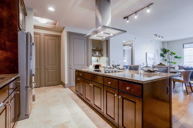 Photo - Your New Home Comes with 2 Weeks Free & $500!