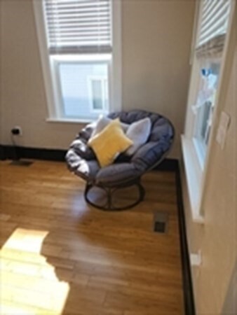 Foto del edificio - 43 Sherburne Ave