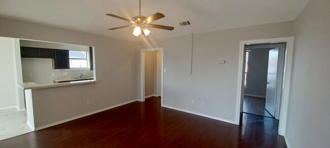Building Photo - Rockwall Rare Find! 3/2 Accepting Housing ...