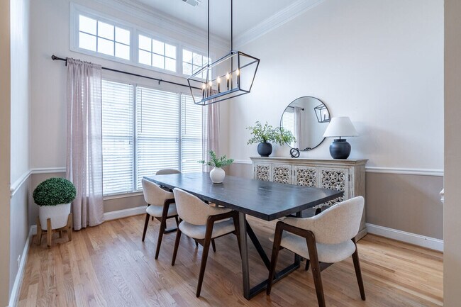 Foto del edificio - 350 Park Creek Ridge