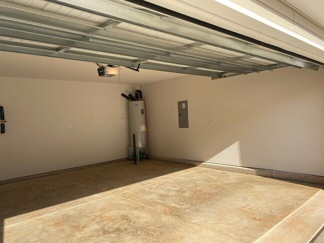 Building Photo - 9132 Creedmore Hills Dr