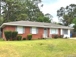 Building Photo - 509 Woodvale Rd