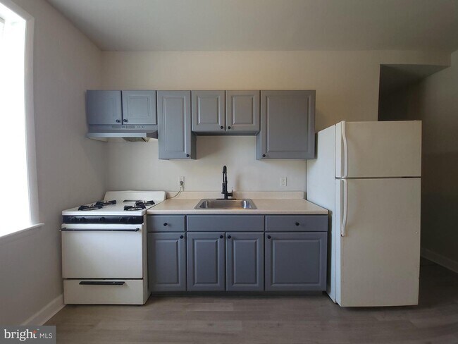 Building Photo - 5515 Haverford Ave