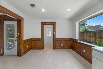 Building Photo - 8011 Liberty Elm Ct