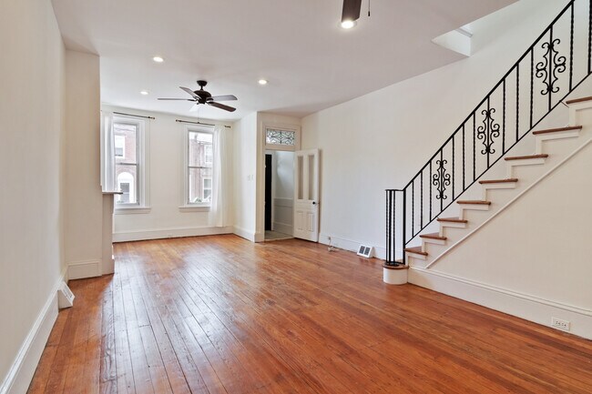 Foto del edificio - 2545 Cedar St