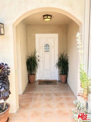Foto principal - 3655 Roseview Ave