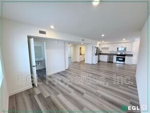 Building Photo - 10505 Hawthorne Blvd