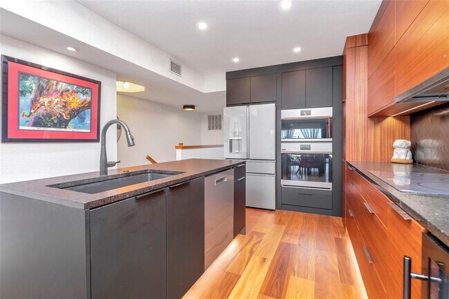 Building Photo - 14767 Seminole Trail