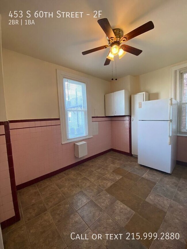 Building Photo - 453 S 60th St