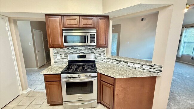 Foto del edificio - 1602 Stoney Park Dr