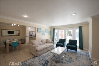 Building Photo - 5404 Seashore Dr