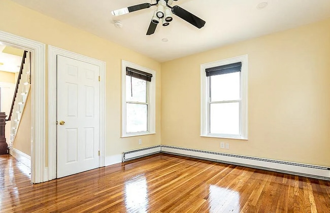 Photo - 36 Pratt St House