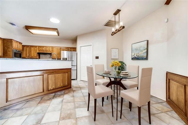 Foto del edificio - 3321 Hazlewood Ct
