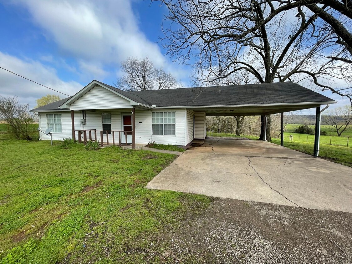 Primary Photo - Charming 3 Bed/ 2 Bath Home in Greenwood (...