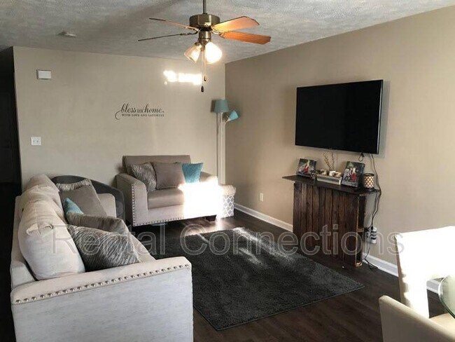 Building Photo - 103 N Bentley St