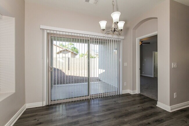 Building Photo - 14576 W Gelding Dr