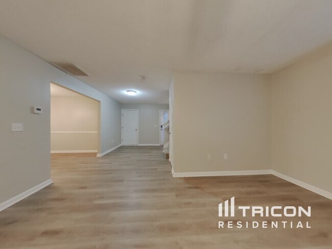 Building Photo - 3032 Summer Breeze Dr