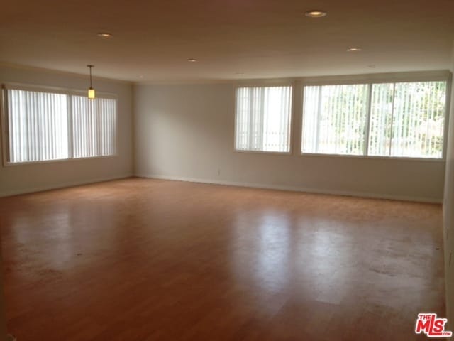 Building Photo - 216 Rexford Dr