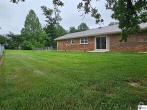 Building Photo - 607 Harvard Dr