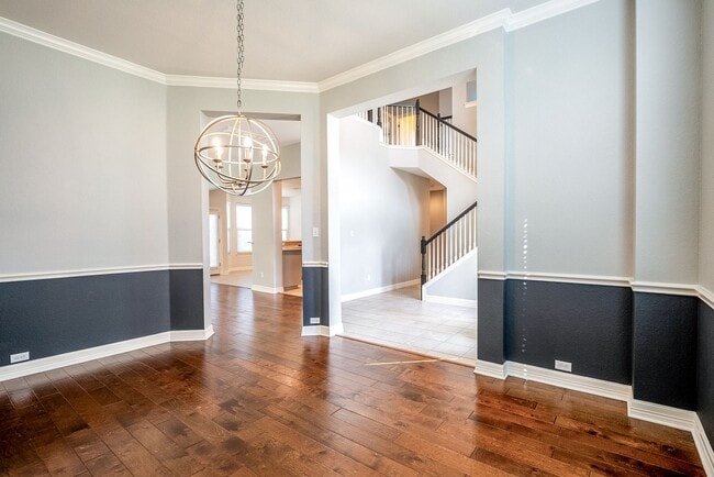 Building Photo - Big Rooms, Big Yard, Big Vibes in North Austin