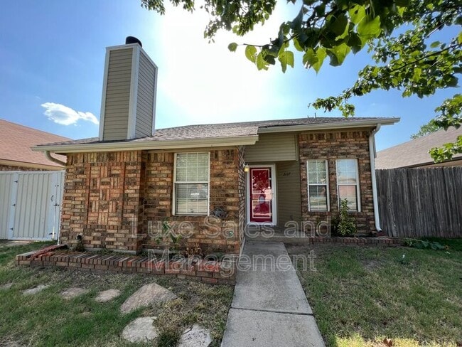 Photo - 2137 Goodrich Drive House